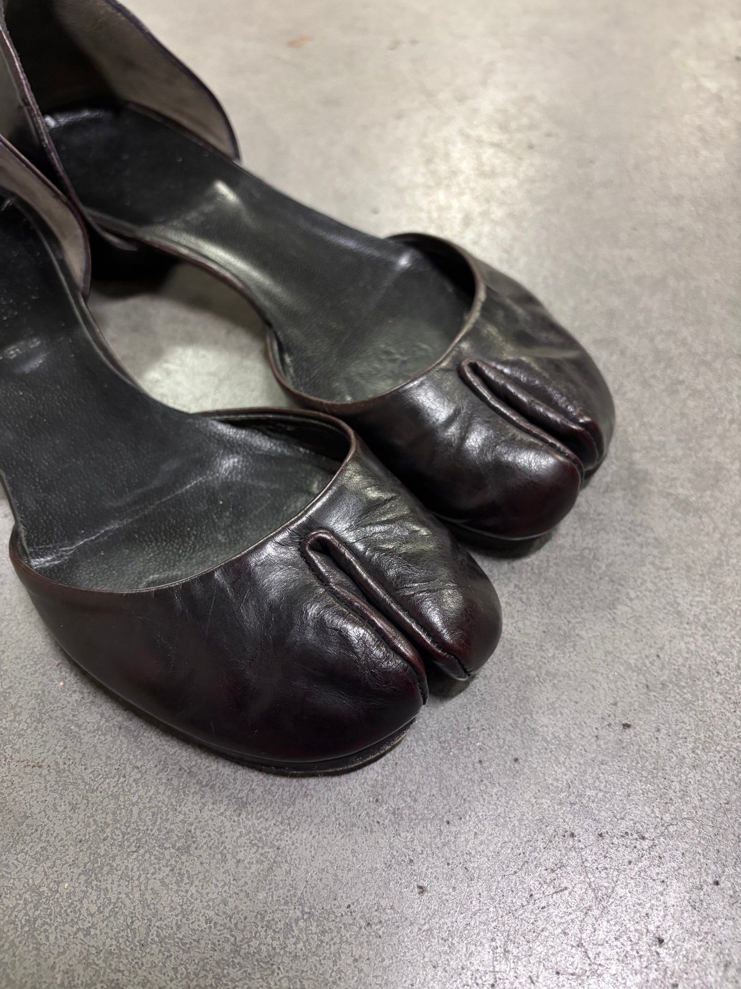 Maison Martin Margiela 1999 black oxblood tabis