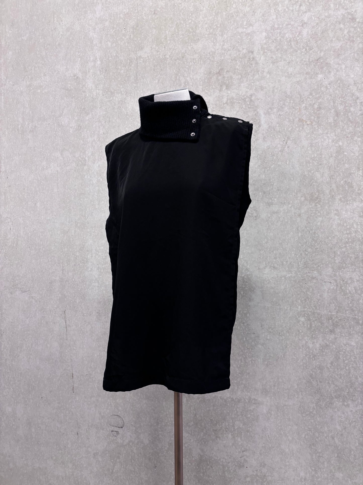 MM6 F/W 2011 double layer top F/W 2011