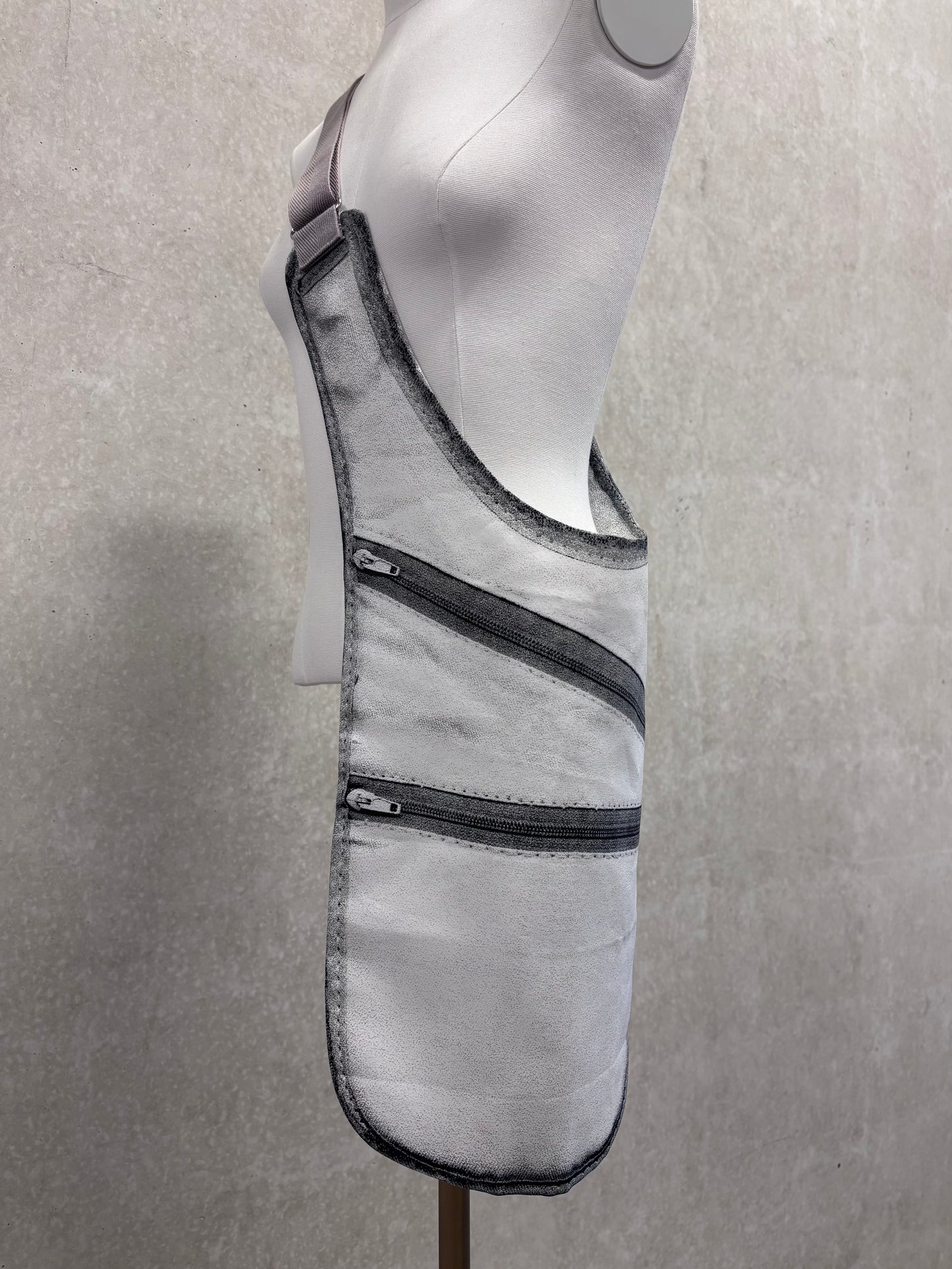 Maison Martin Margiela S/S 1999 artisanal Trompe L'œil saddle bag