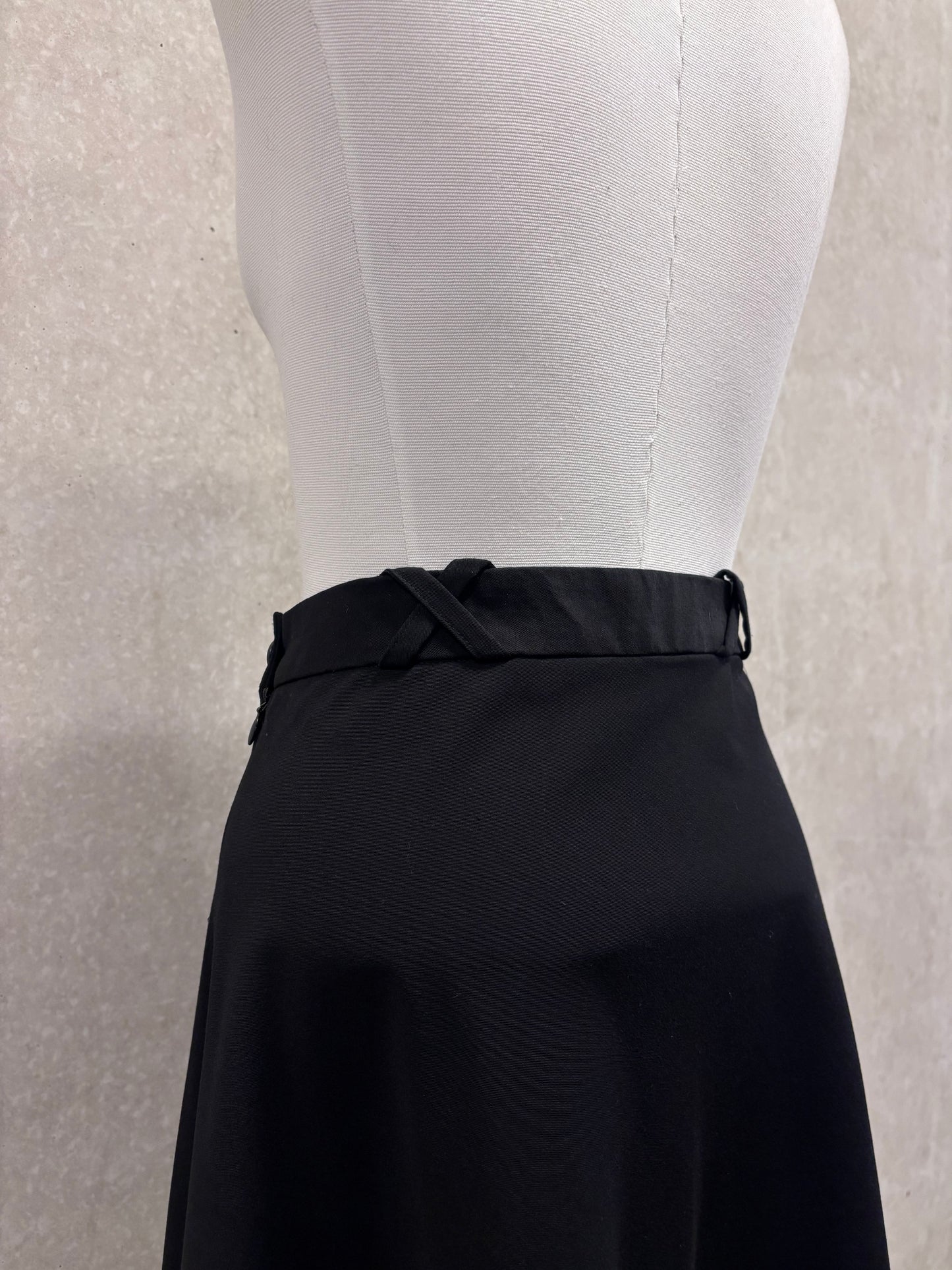 Lieve van Gorp bell skirt