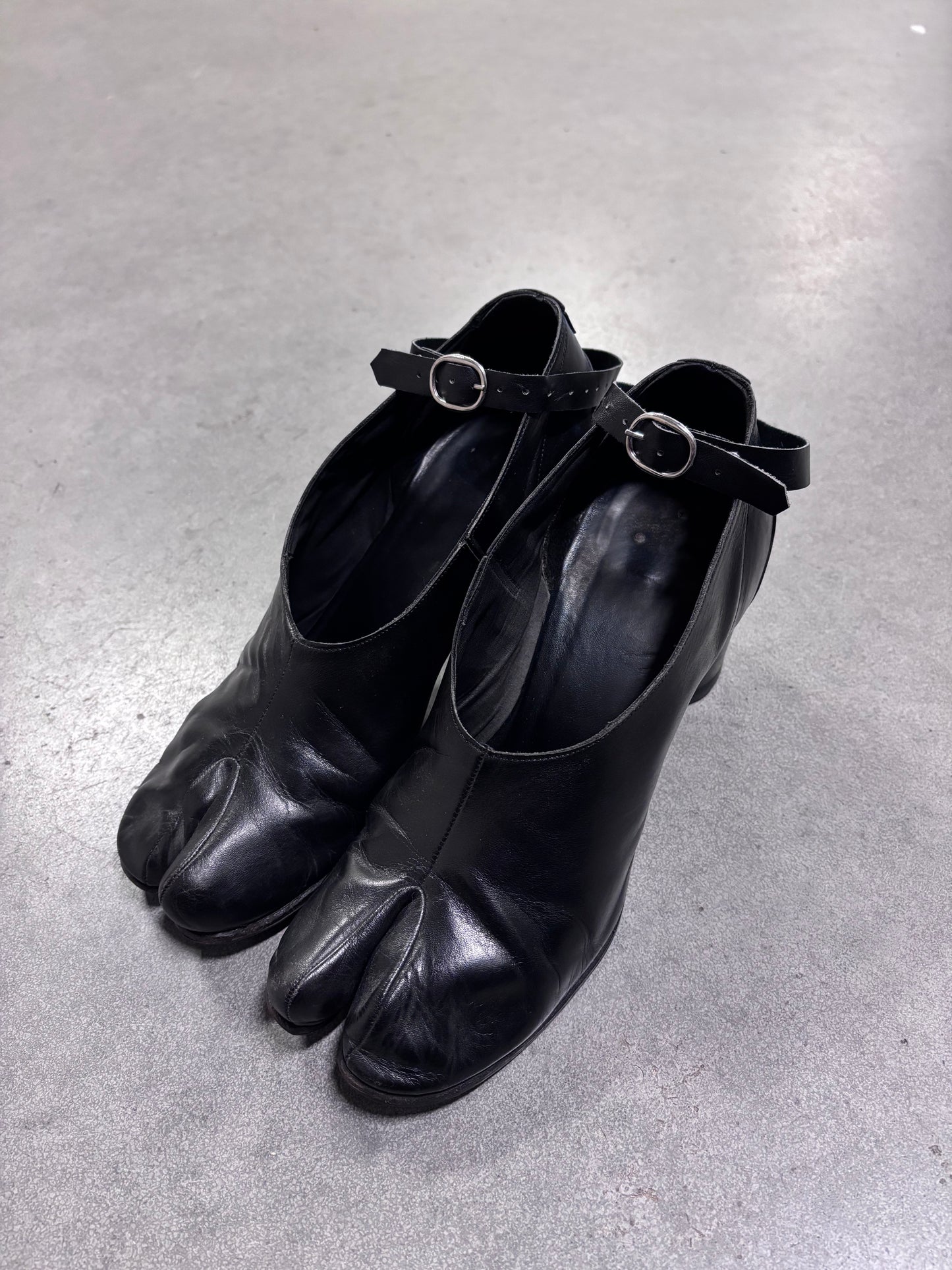 Maison Martin Margiela S/S 1995 ankle strap tabis